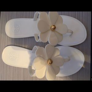 New without tags Tori Burch jelly flower Sandals